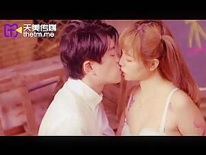 chinese porn天美传媒tmw-142hgame穿越记女神校花来一发-坏坏