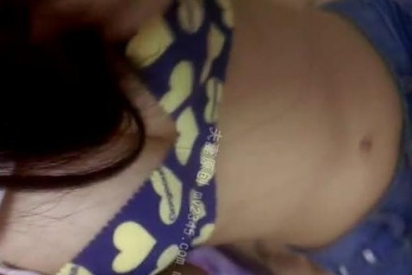 超美女神級女生 粉嫩的逼逼被男友狂操完美露脸