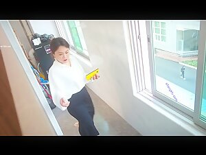 单位女厕偷拍红唇少妇肥美干净的嫩鲍鱼张开的逼缝