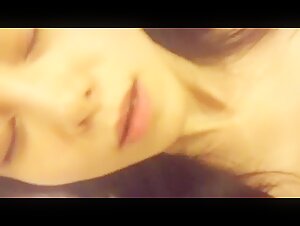 酒店各种姿势爆插极品身材的美女同事完美露脸