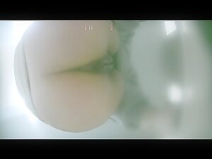 私房十二月最新流出大学城附近女厕 全景后拍又名  针织厂女厕偷拍羽绒牛仔裤美女人美逼嫩