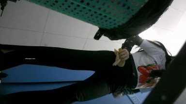 「魔手 外购」购物商业广场女士蹲厕全景偸拍超多年轻漂亮时髦美女方便镜头正点无毛小靓妹得此女必定精尽人亡2K画质