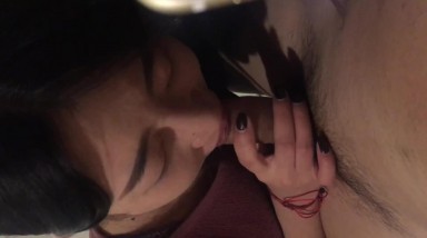 给几十个男人舔过骚浪气质拜金女白领背着老公偷情老板脚和屁眼儿都给舔啪啪叫床声最刺激对白淫荡