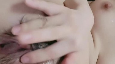 00小学妹  ，你的眼镜掉了 啊啊啊老公，你的鸡巴好大，我要来啦喷水了 多种肉棒弄得淫穴，阴毛湿透了