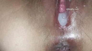 某房最新流出100RMB【MJ新品】迷J内射酒吧送酒丝袜小妹死猪呼噜翻眼自由落体内窥镜肛塞