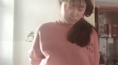 真实操女友 好硬 可以了 坐上来 它会不会软下去 大奶美眉在家女上位被操的很舒服 对话很真实