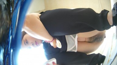 私房站最新流出 全景厕拍大号蕾丝内裤美女（超长时间）+文静美女