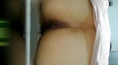 【韩式厕拍】男友图谋不轨被黑丝包臀裙女友拒绝人家尿尿你别跟进来啊[无水版]