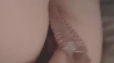 叔嫂乱伦大神最新收费视频 终于熬到后半夜悄悄的潜入美丽嫂子的房间做爱