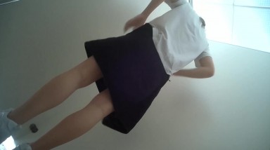 2022五月某付费论坛 最新流出电子厂女厕偷拍技校来实习的学妹成群结队来我面前脱裤子给我看逼2K高清版