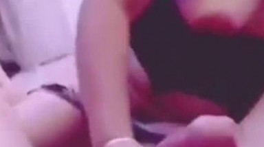 熟女妈妈 妈妈我要射啦 哎呦喂 我的天哪 妈妈给儿子口口 射了妈妈一嘴还在射 真能射啊