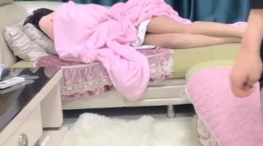 國產劇情,離異情人家啪啪,侄女也來了客廳睡覺,當著侄女面爆艹情人,幹完情人幹侄女