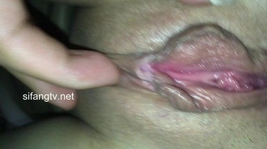 单位领导出租屋约炮迷人的美女下属 各种姿势玩她的小嫩鲍