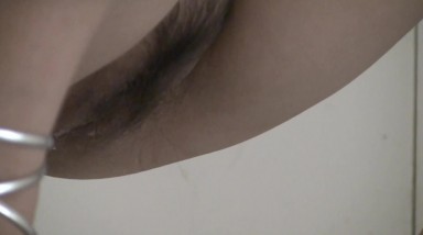 大神潜入大学女厕偷拍漂亮学姐粉嫩的鲍鱼 人美B也美