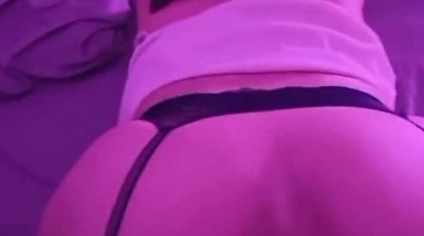 夫妻日常 它好像睡醒了 眼镜小少妇 可怜的老婆都没有操过大鸡巴 可惜了这个大奶子大屁屁了 想不想狠狠插我的宝贝