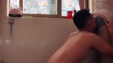 重磅流出！真实姐弟乱伦！做主播的姐姐身材最棒 没有之一！姐姐的蜜臀丝袜美腿，弟弟哪里受得了啊