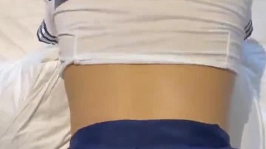 双马尾情趣制服骚货 啊啊 爸爸 贱逼不行了 喜欢爸爸操还是男朋友操 爸爸操 他好没用的 骚话不停 一逼的骚水