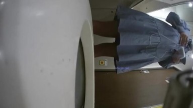 高清厕拍珍藏版 高铁女神乘务员和靓丽的女乘客