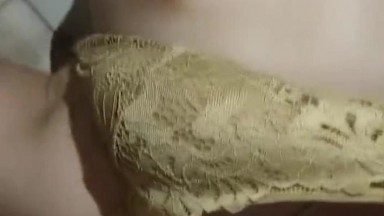 乱伦 熟女妈妈 来深喉一个 阿姨在家被两根大鸡吧一起干 逼里一根 嘴里一根